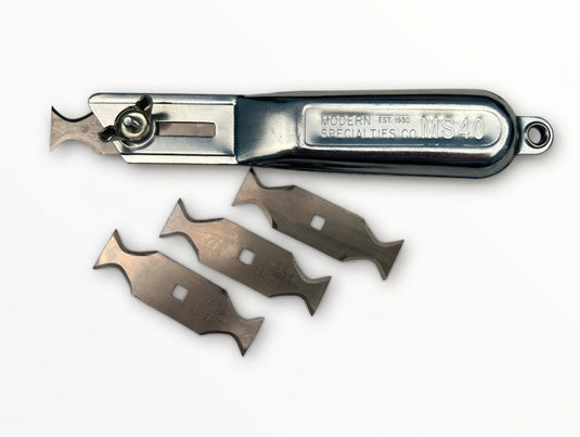 Roofer Knife with 4 Bow Tie Blades